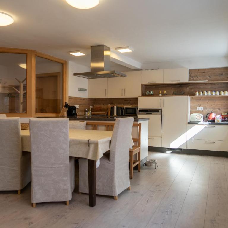 Modern Apartment in the City Center of Bad Ischl - Apartment mit 3 Schlafzimmern - 4