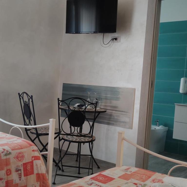 B & B LE GEMELLINE - Camera Doppia con Letti Singoli con Bagno Privato - 21