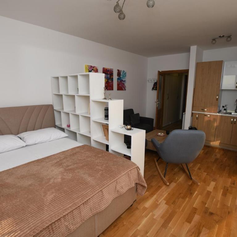 Sky Way Studio Apartment - Studio Apartment - 17