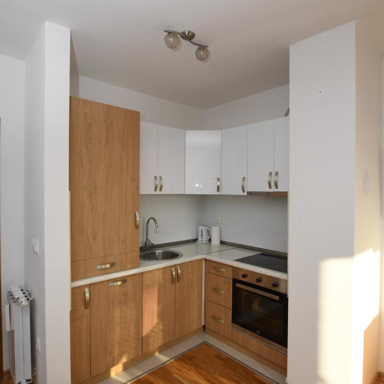 Sky Way Studio Apartment - Studio Apartment - 7