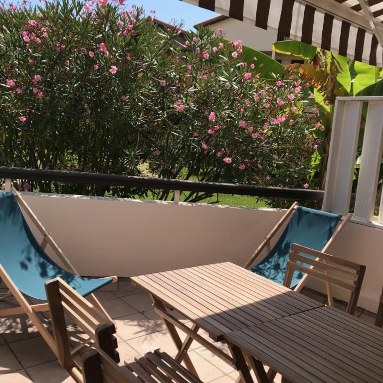 Appartement Port de Capbreton - Apartment with Garden View - 1