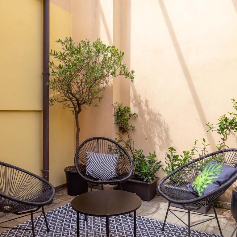Luxury 350 Sq Mt flat with Terrace central Trieste - Three-Bedroom Apartment - 8