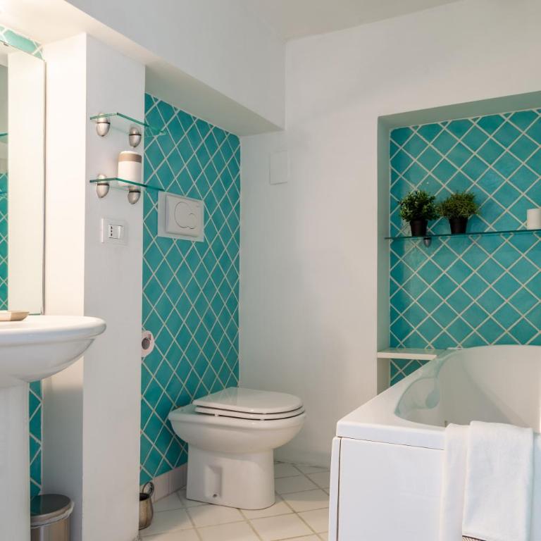 Luxury 350 Sq Mt flat with Terrace central Trieste - Three-Bedroom Apartment - 17