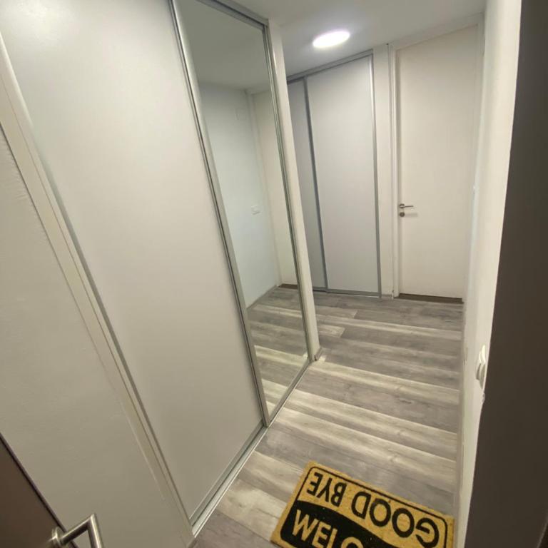 Apartman OMAR stan na dan besplatan parking Sarajevo - One-Bedroom Apartment - 23