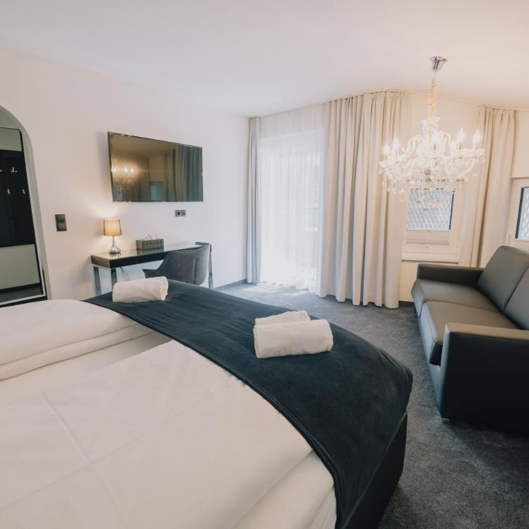 The Place Boutique & Design Hotel Flachau - Doppelzimmer mit Zustellbett (4 Erwachsene) - 8