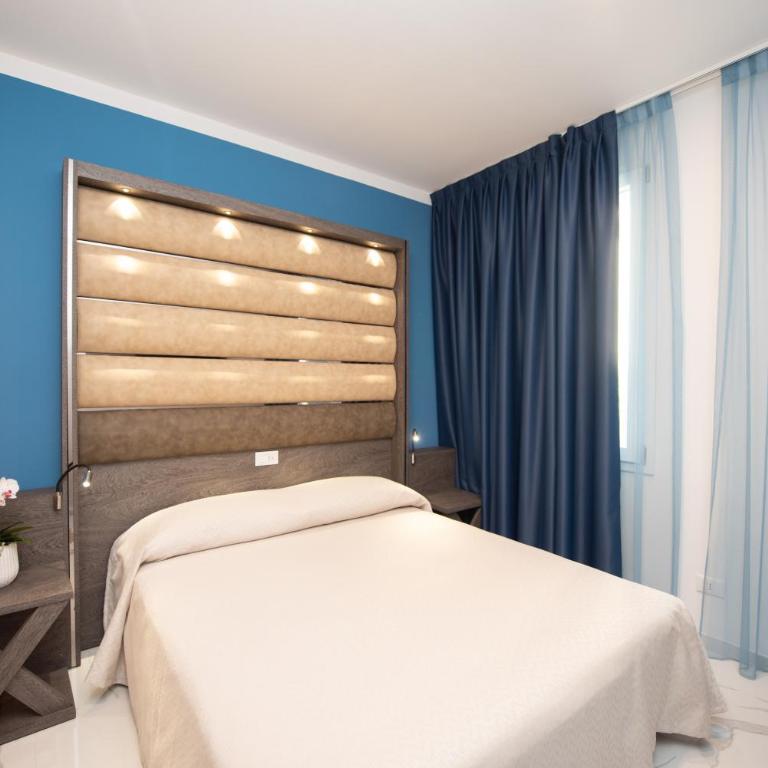 Hotel Marconi Express - Double Room with Private Bathroom - 2