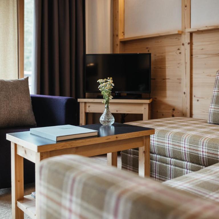 Lagació Hotel Mountain Residence - Suite con 2 Camere da Letto (4 Adulti) - 3