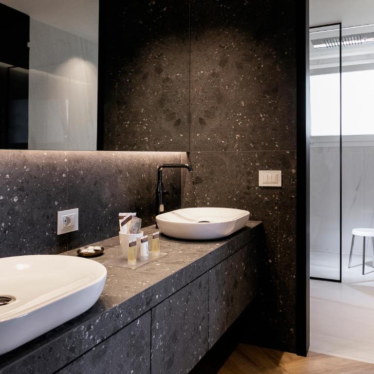 Hotel Ambasciatori - Suite con Balcone - 10