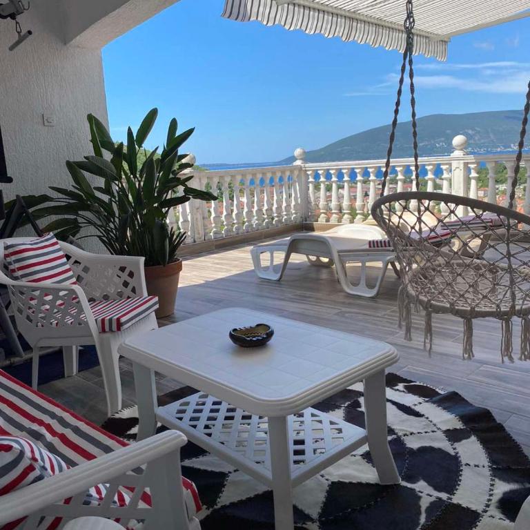 Guest House Cvoro - Apartment with Terrace - 14