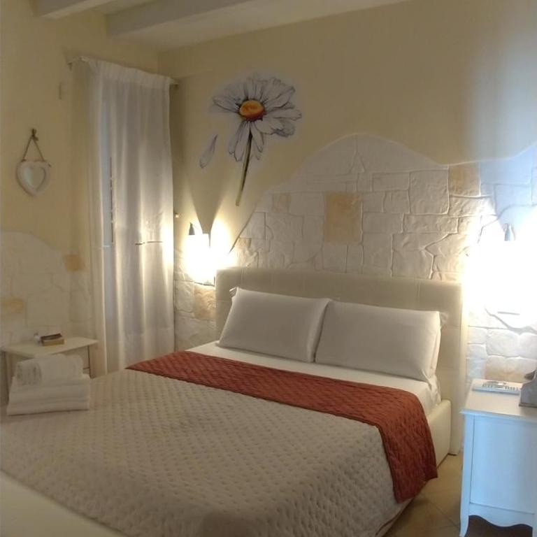 My Monopoli- Casa dei Fiori "Margherita" Centro Storico - Camera Matrimoniale - 1