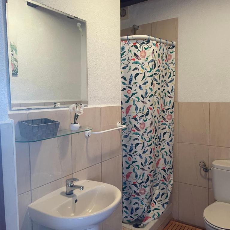 Air Conditioned "Casa Tropicana" Villa-Sleeps 10-Free WiFi-Private Pool-Free Parking - Estudio - 16