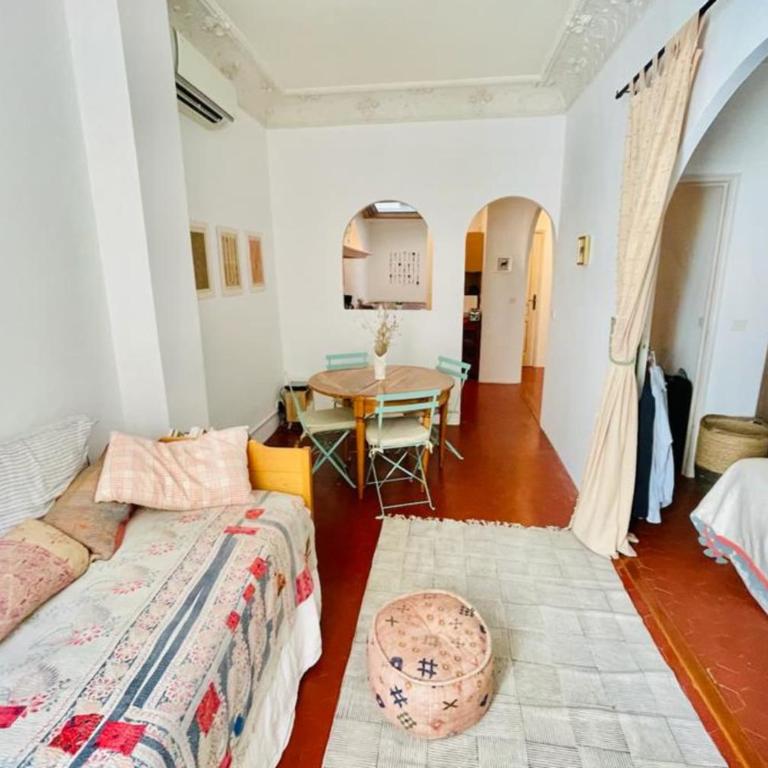 Great studio in the heart of Cannes Meynadier old city neighbourhood ! - Apartamento - 2