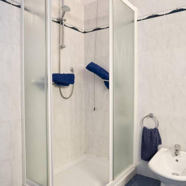 La casa di Anna - Appartamento con 2 Camere da Letto - 8