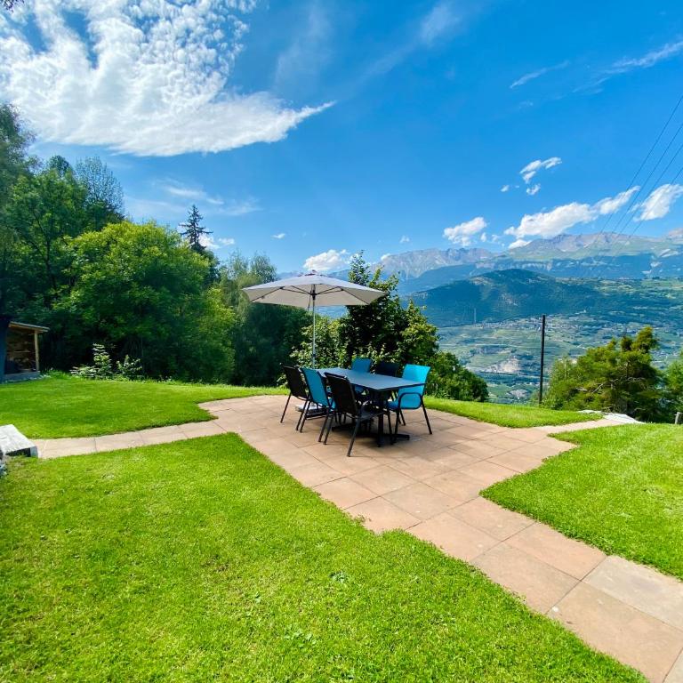 Le mayen de Lucien et Thérèse - Jacuzzi, Valais - Chalet - 2