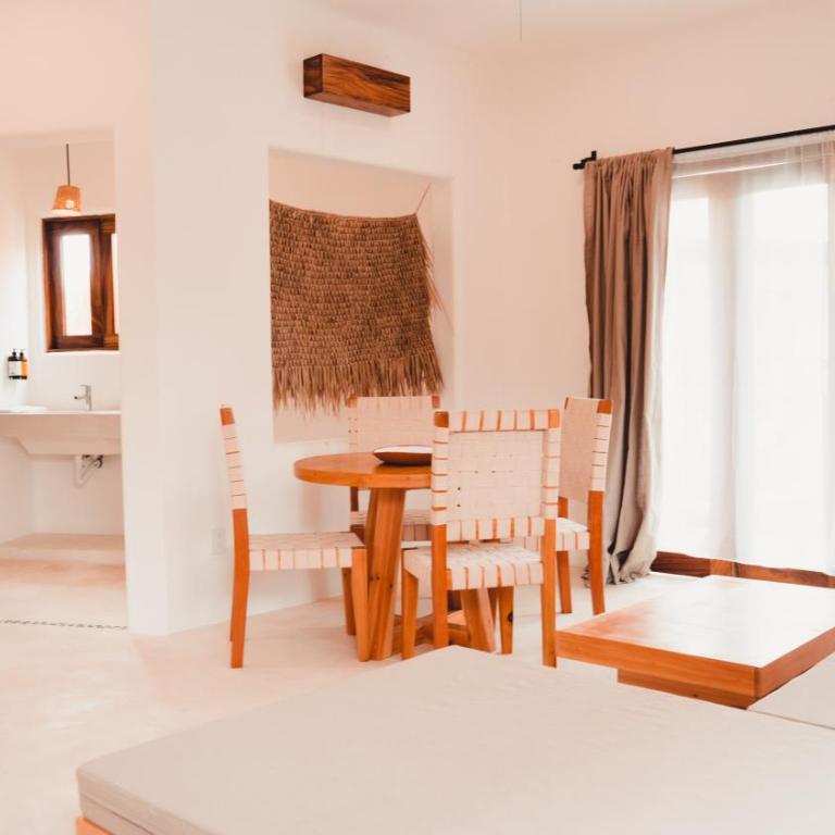 Casa Kuaa - Deluxe King Suite - 1