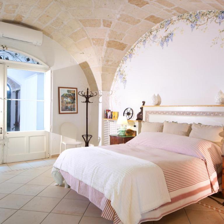 Casa d'Artista Suite & Garden - Family Room with Garden View - 1