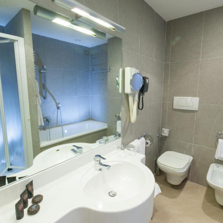 Hotel Viest - Camera Superior Matrimoniale/Doppia con Letti Singoli - 1