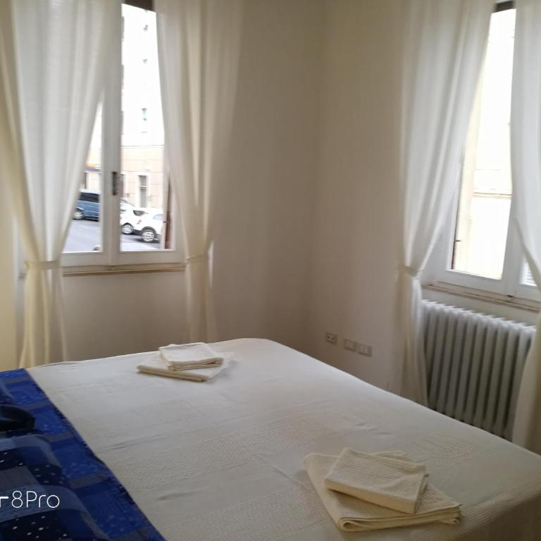 Casa Viorica 2 - Camera Matrimoniale/Doppia con Letti Singoli con Bagno Privato - 7