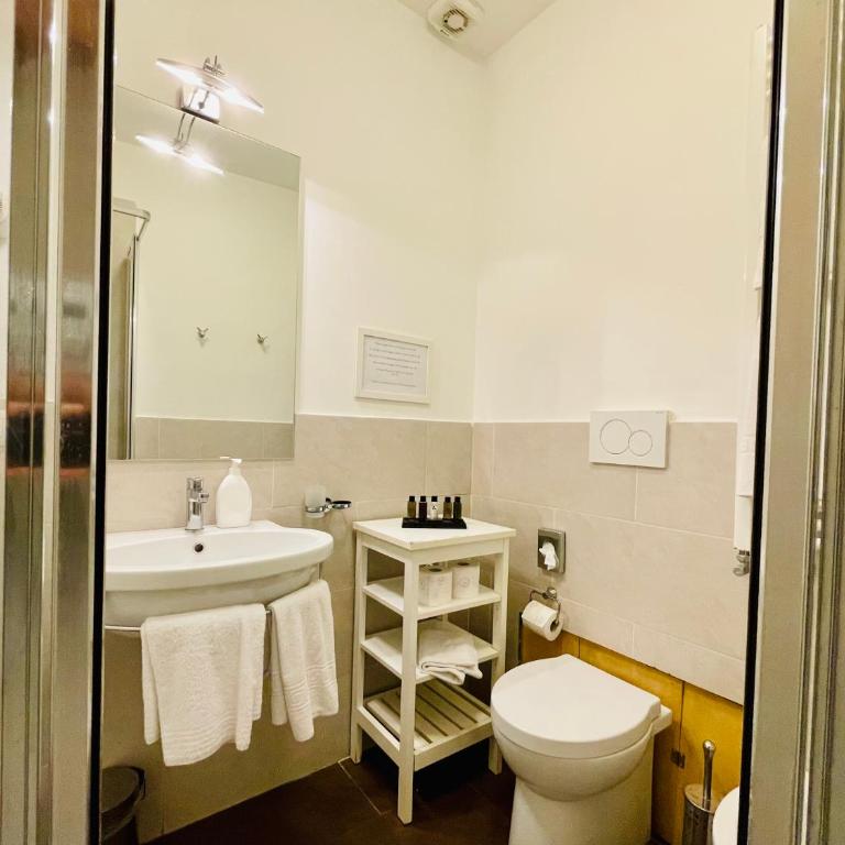 Banchi Vecchi Stay Rooms - Camera Matrimoniale Budget - 20