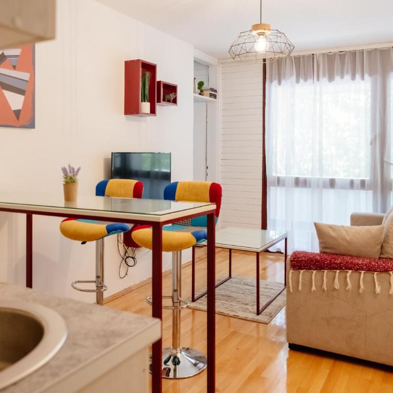 Urban City Center - One-Bedroom Apartment - 1