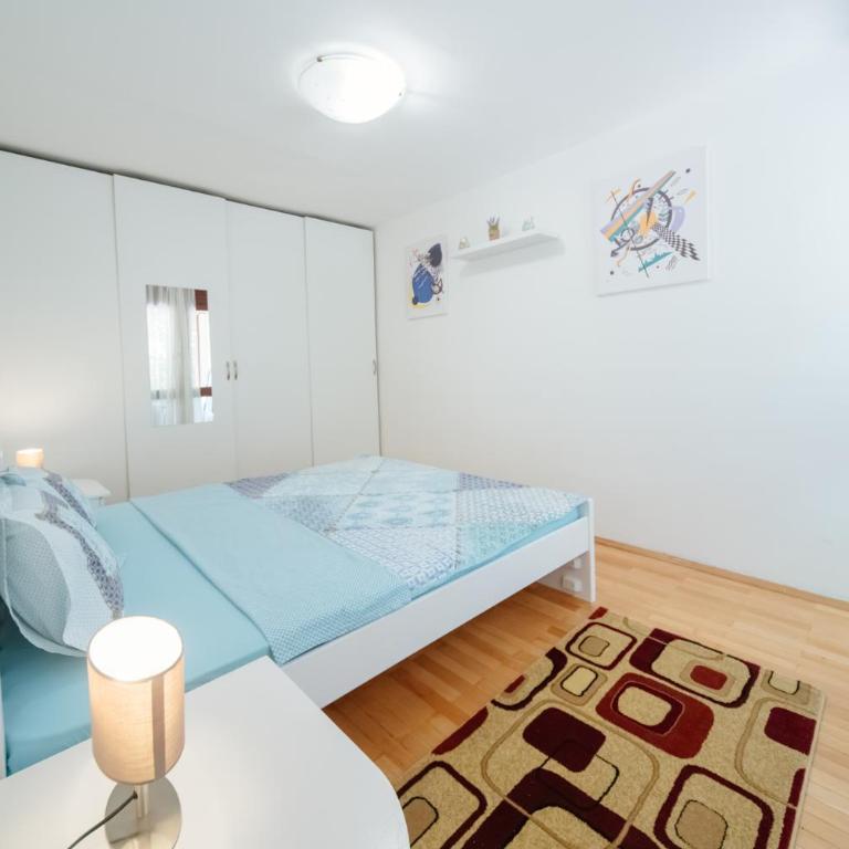 Urban City Center - One-Bedroom Apartment - 9
