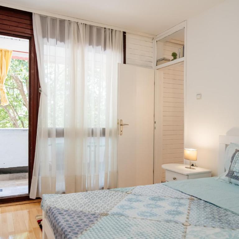 Urban City Center - One-Bedroom Apartment - 12