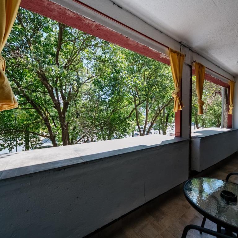 Urban City Center - One-Bedroom Apartment - 3