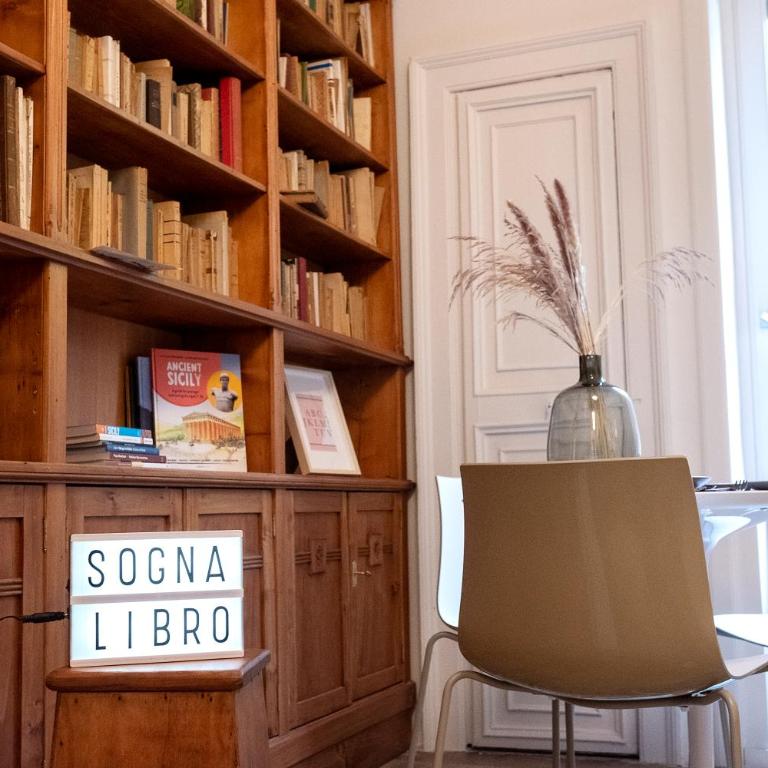 Sognalibro Bed and Books - Appartamento con 2 Camere da Letto e Vista Città - 21