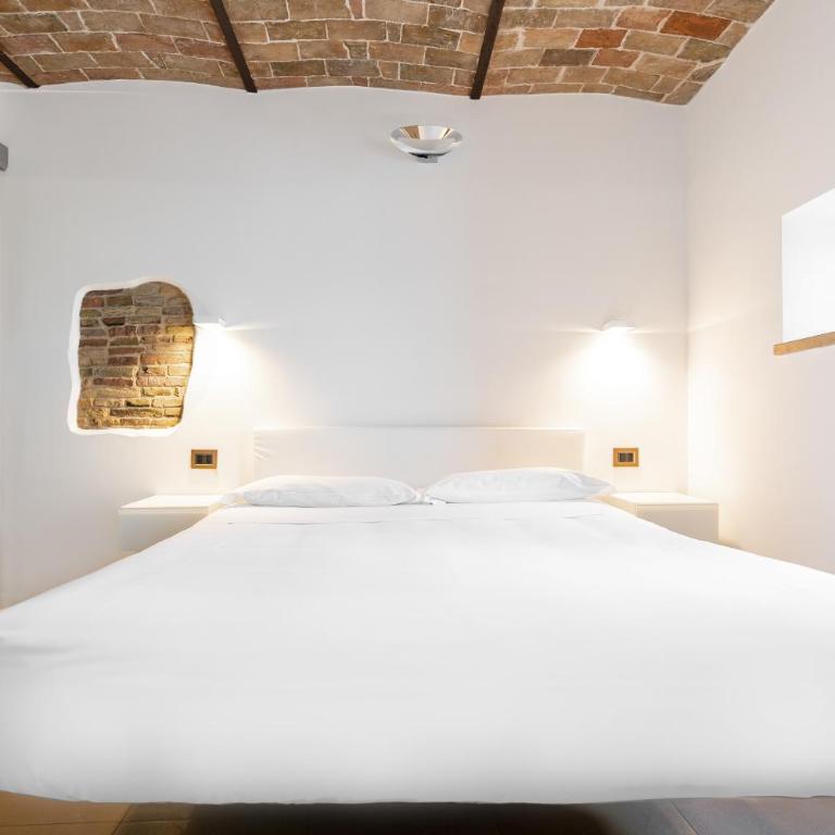 Locanda Alfieri - Camera Matrimoniale Luxury - Edificio Separato - 8
