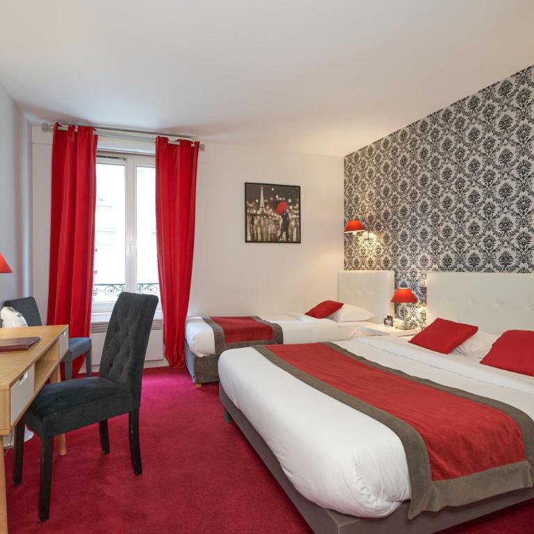 LOGIS Hôtel Du Théâtre - Chambre Triple - 8