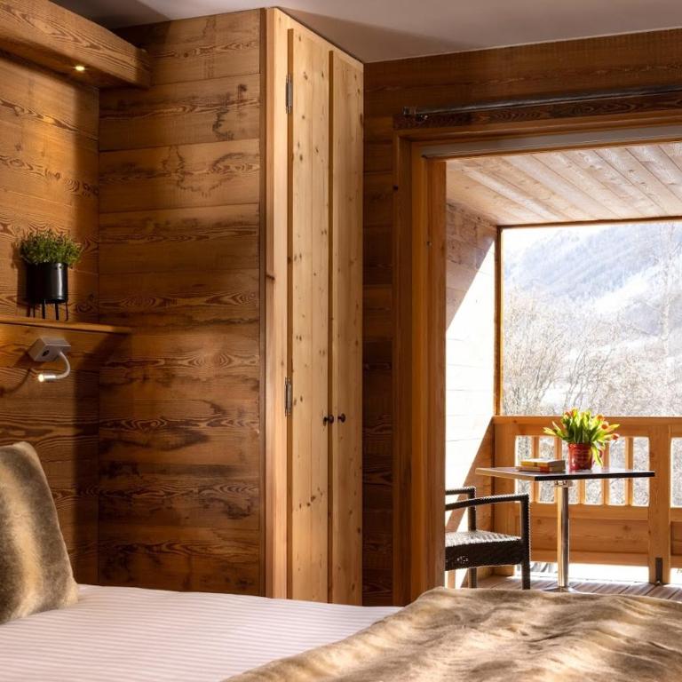 Hôtel Ski Lodge - Chambres & Appartements - Village Montana - Chambre Double ou Lits Jumeaux avec Balcon pour 2 Personnes - 10