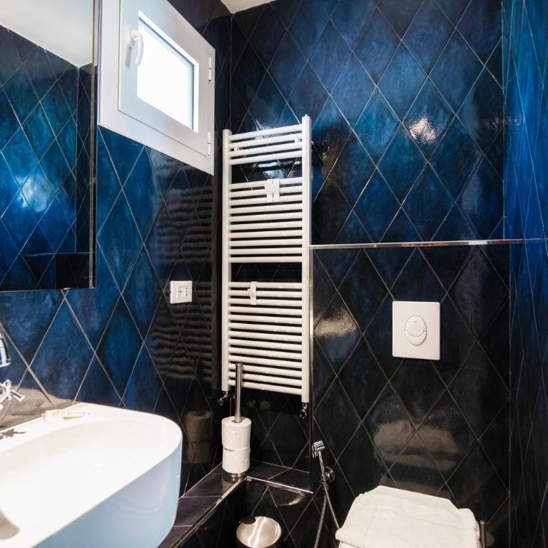 Caesar Suites by "The House Of Travelers" - Camera King Standard - 18