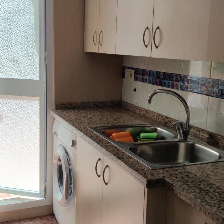 tranquilidad en el centro de la ciudad - Three-Bedroom Apartment - 6