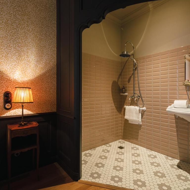 Bayard Bellecour - Chambre Double Deluxe Côté Cour - Traditionnelle - 14