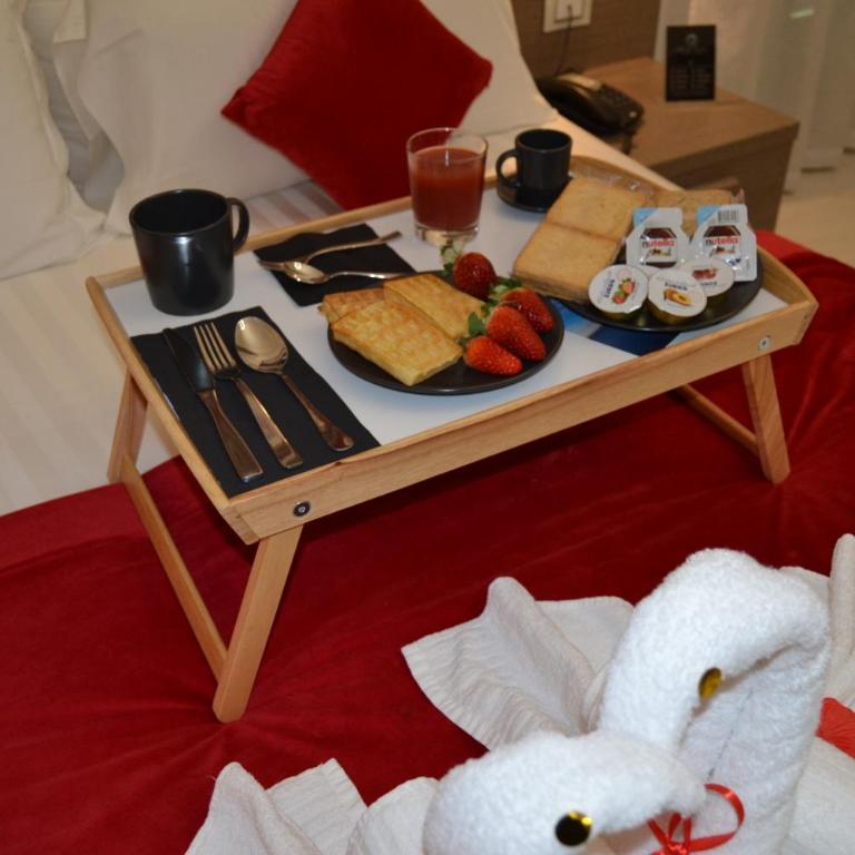 Mecla Suites - Suite Deluxe con Vasca Idromassaggio - 10
