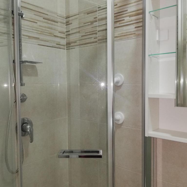 La dolce Dimora - Double Room with Private Bathroom - 5