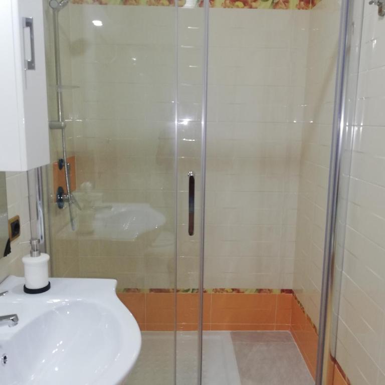La dolce Dimora - Quadruple Room with Private Bathroom - 6