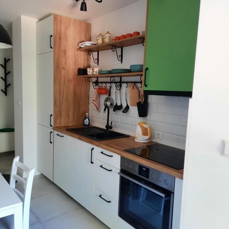 Babalina's Place - One-Bedroom Apartment - 8