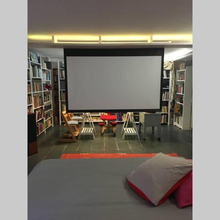 Spacious Chillout in Madrid - One-Bedroom Apartment - 43