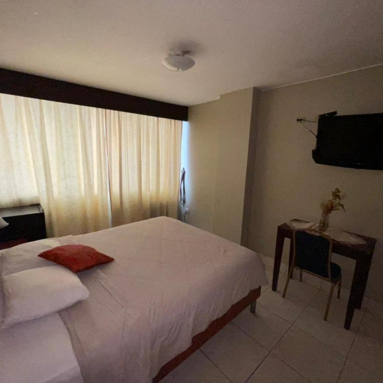 Tropical Inn Hotel - Double Room - 21
