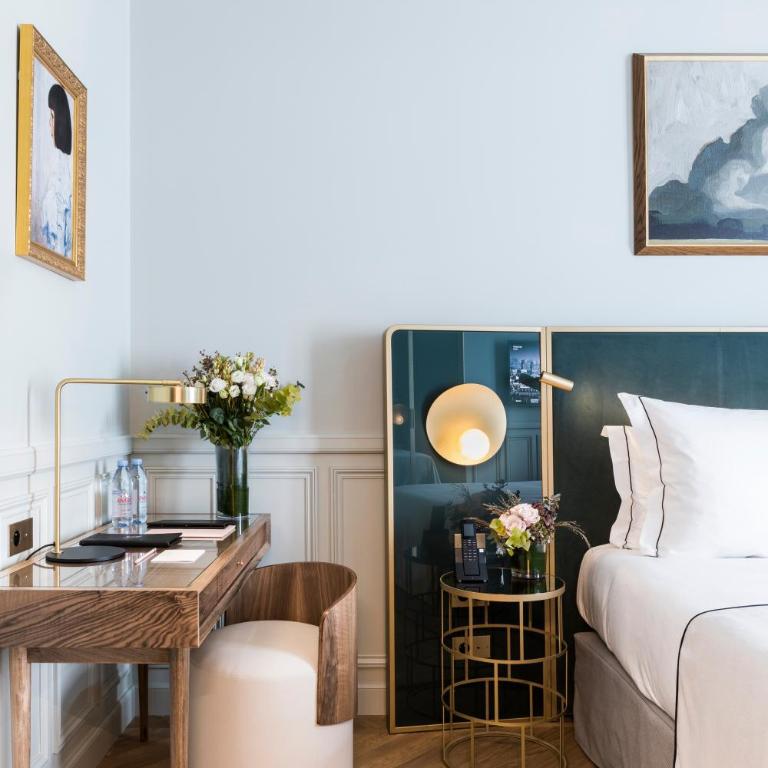 Grand Powers Hotel - Eiffel Tower Suite - 4