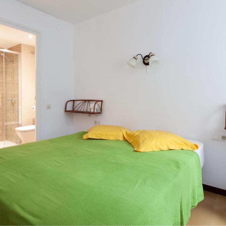 LETS HOLIDAYS Apartment sea views on the beach 3 - Apartamento de 2 dormitorios - 12