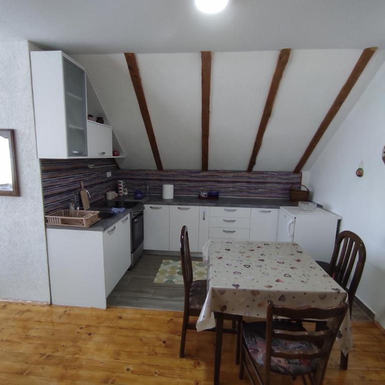 LARIX DURMITORES Apartments - One-Bedroom Apartment - 11
