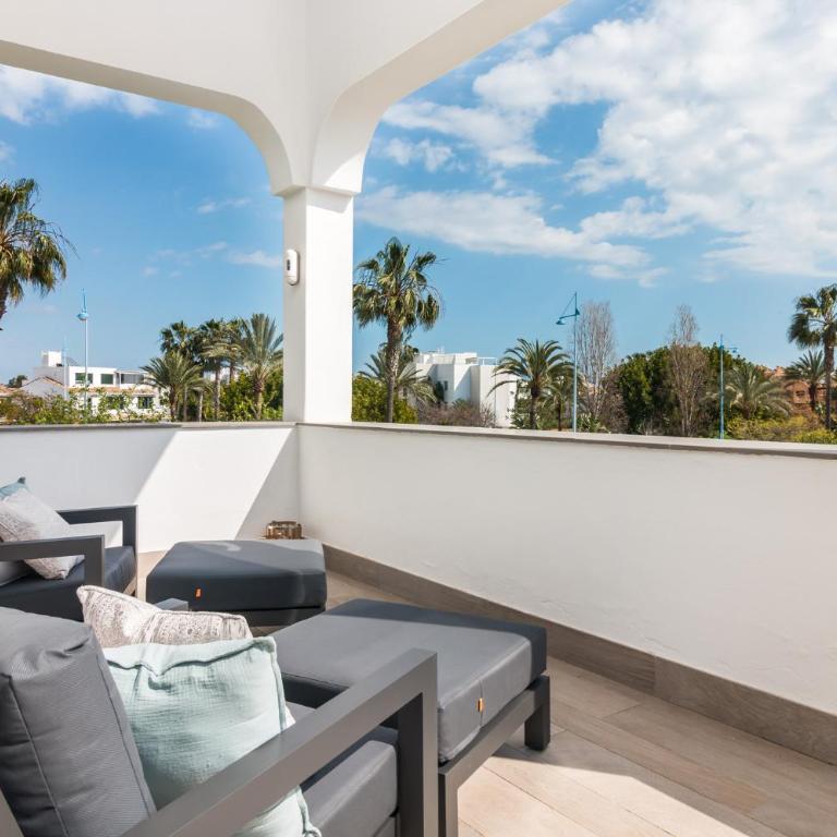 Casa Helena, Luxury Beach Side 5 Bedroom Villa - Villa - 20