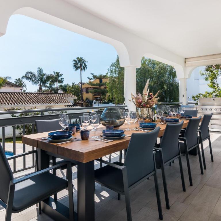 Casa Helena, Luxury Beach Side 5 Bedroom Villa - Villa - 32