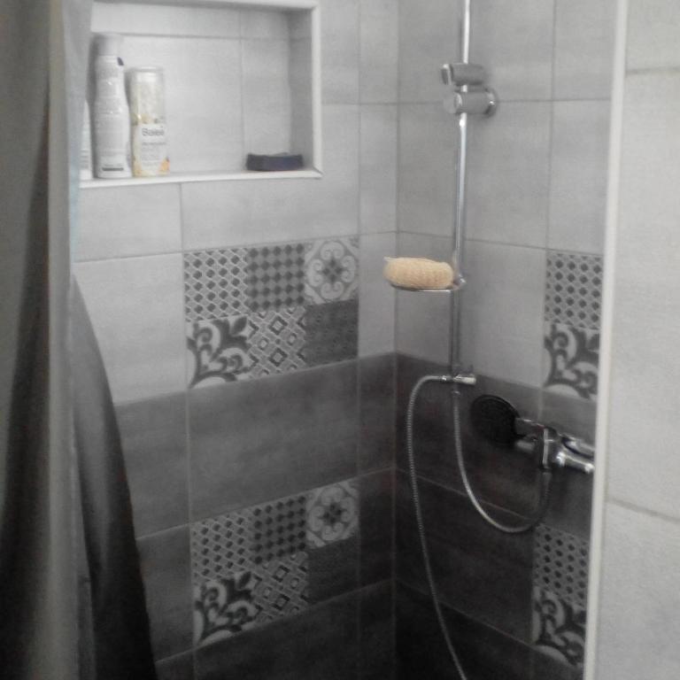 all seasons 2 - Two-Bedroom Apartment - 7