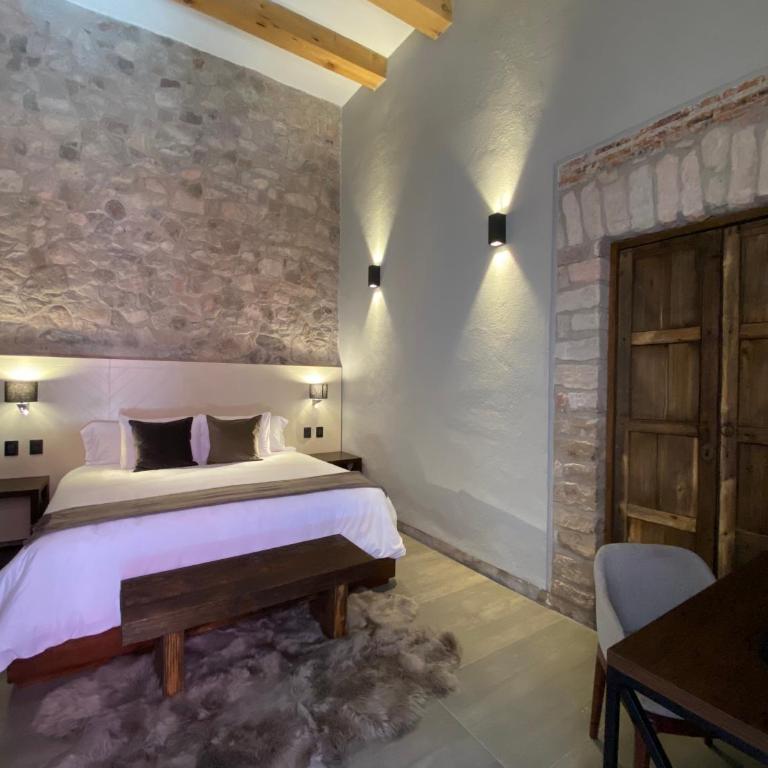 Hotel Casa Once - Queen Suite - 4