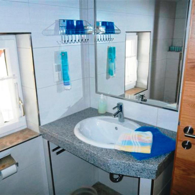 Pension Susi - Doppelzimmer mit Balkon - 6