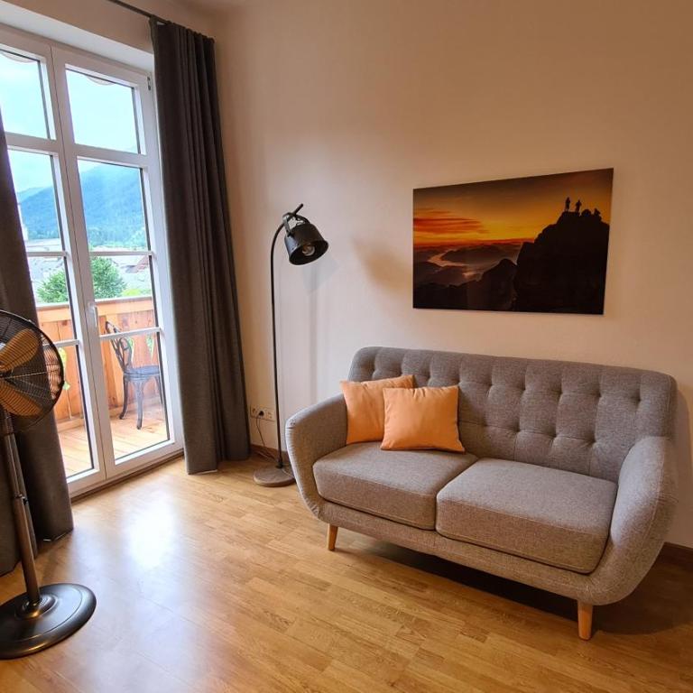 Bunter Hirsch Ferienwohnung im Garmischer Zentrum - Apartment mit 2 Schlafzimmern - 10