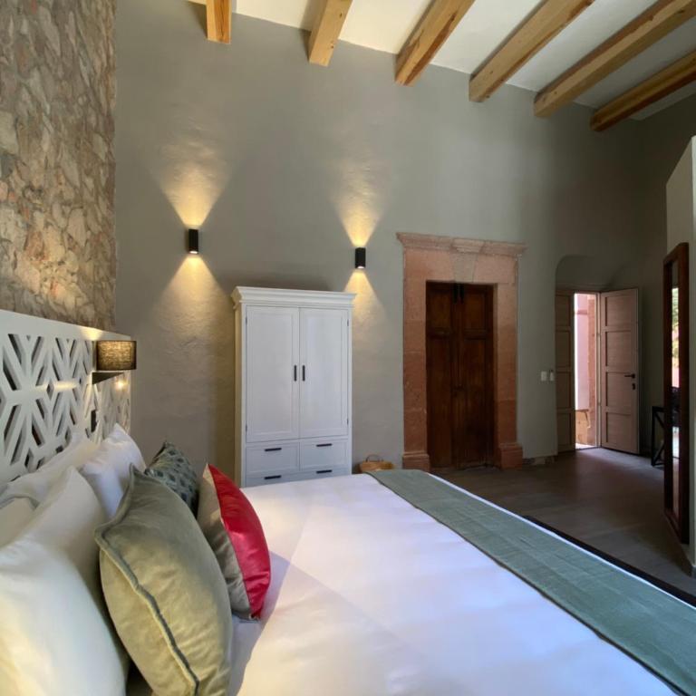 Hotel Casa Once - King Suite - 10